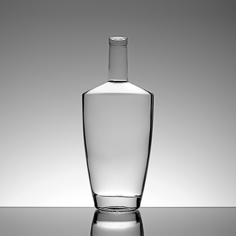 Super Flint Glass 375ml 500ml 700ml Garrafas para Vodka Gin Whisky Rum Brandy Venda a granel