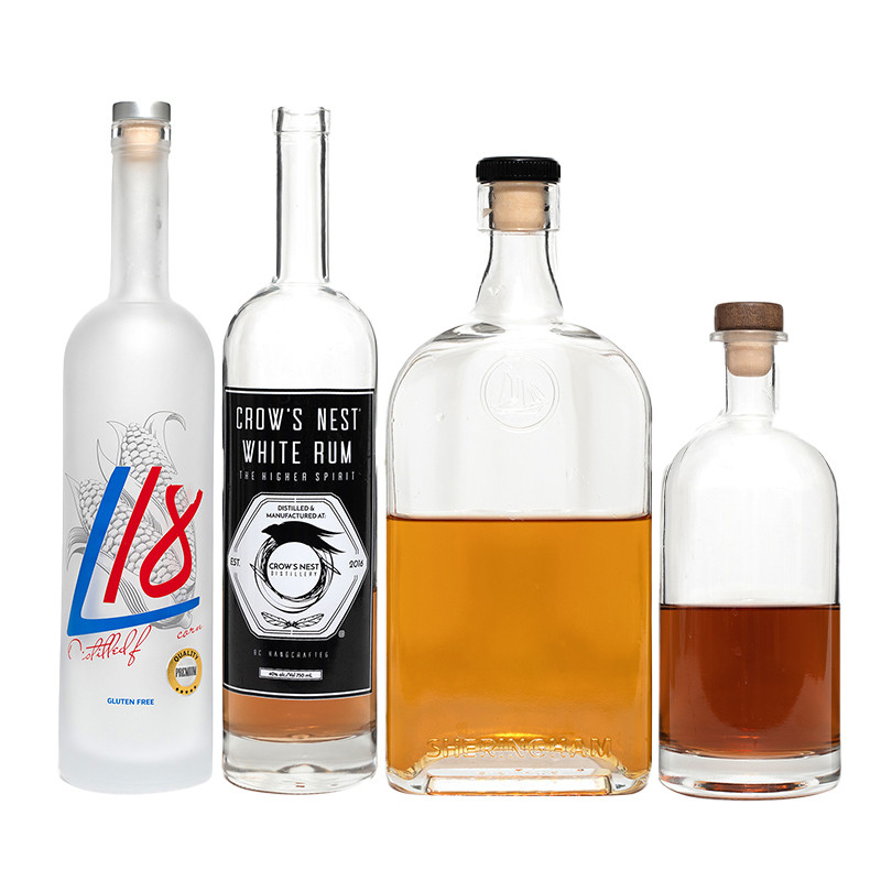 700 ml de vidro de brandy vodka garrafa de gin em design elegante com material de vidro Super Flint