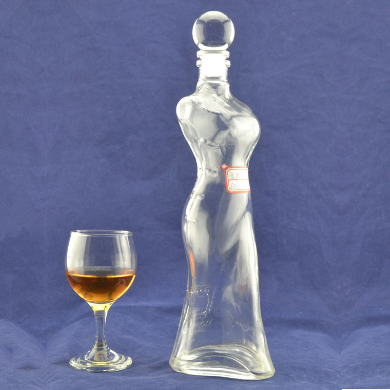 Decal de superfície de manuseio de garrafa de vidro de vodka para forma do corpo das mulheres em material branco cristalino